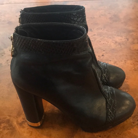 Tory Burch heeled boots! - Picture 5 of 8